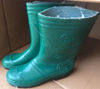 صورة حذاء بلاستيك  مصفح من الأمام اللون أخضر